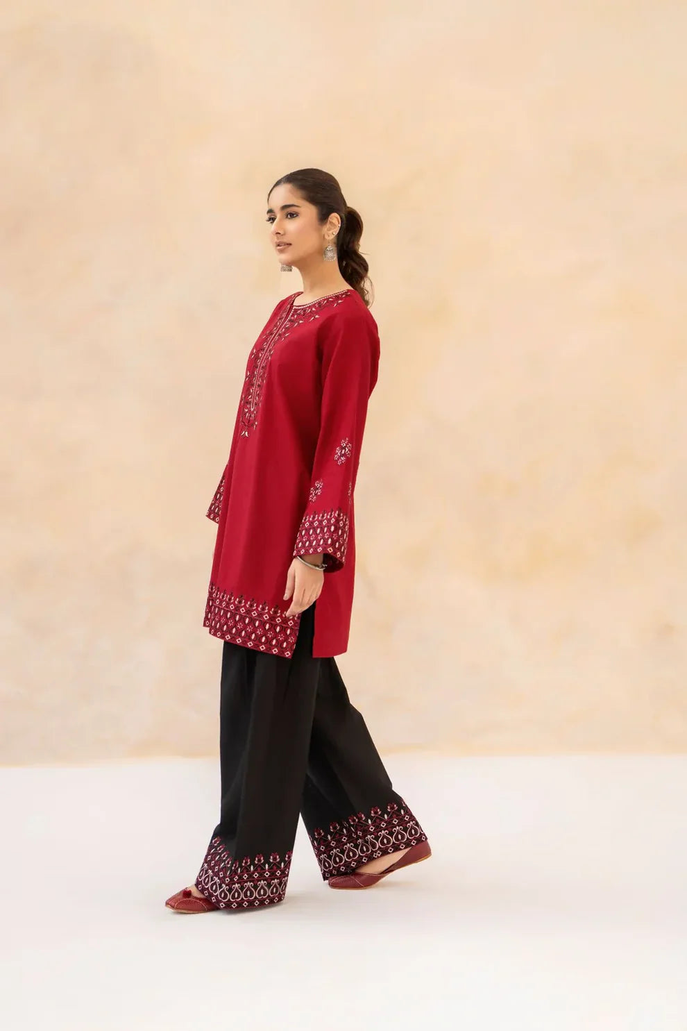 Neha 2pc