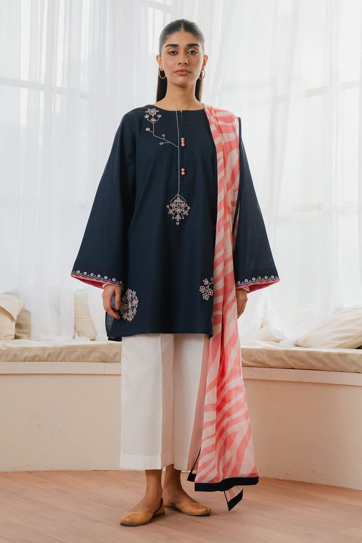 ZARQASH 2 PIECE EMBRIODERY