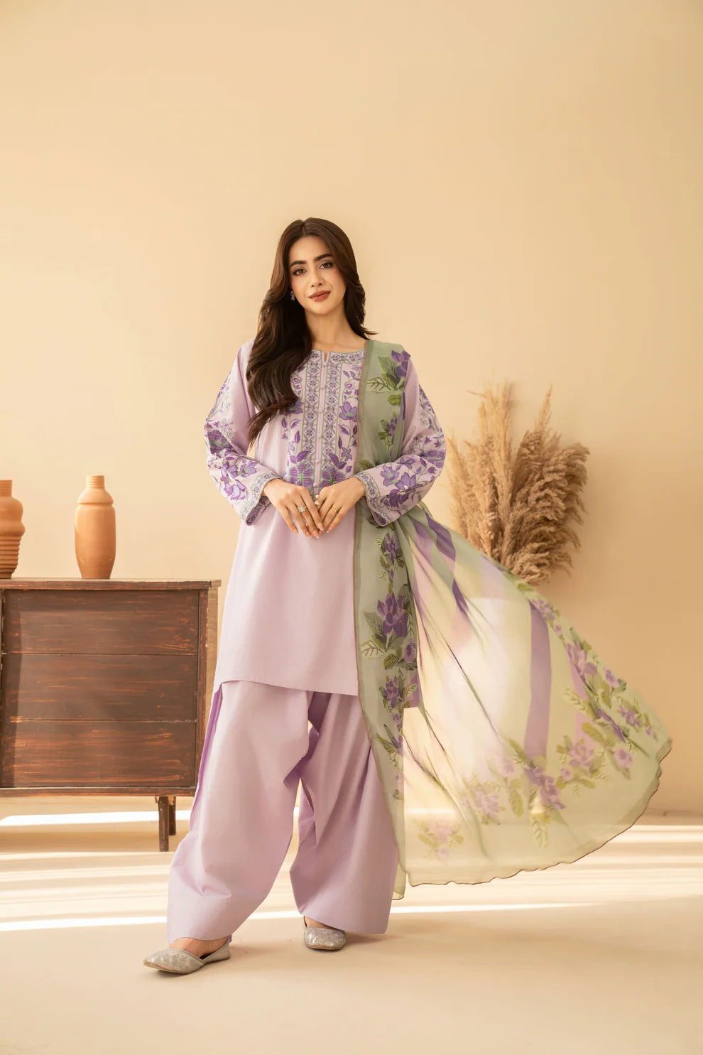 Mahira Emb 3pc