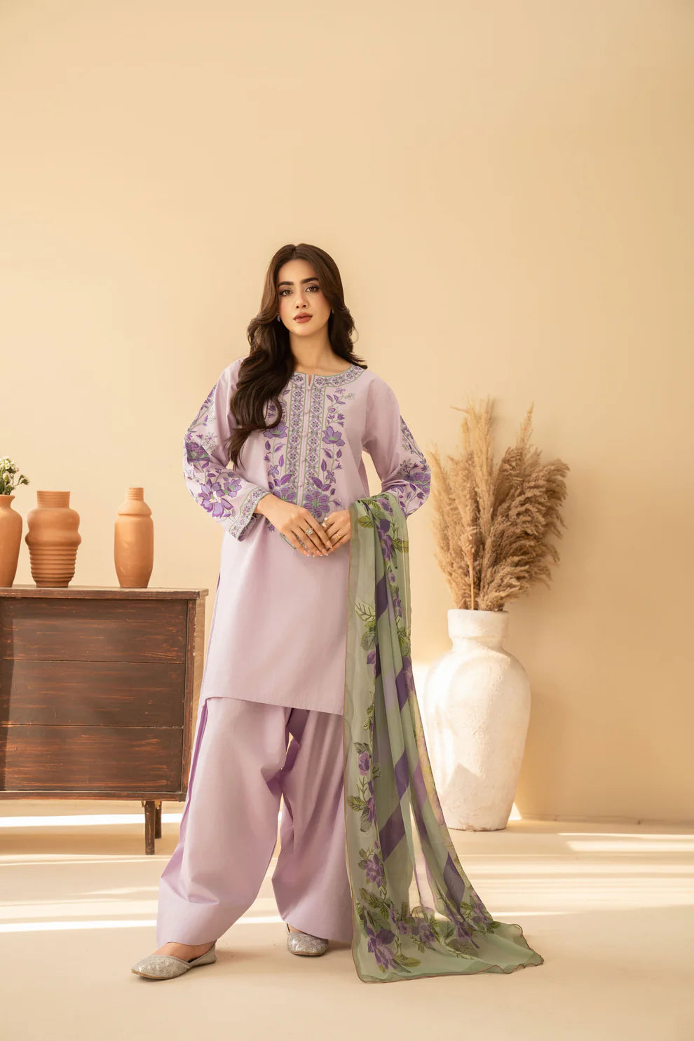 Mahira Emb 3pc