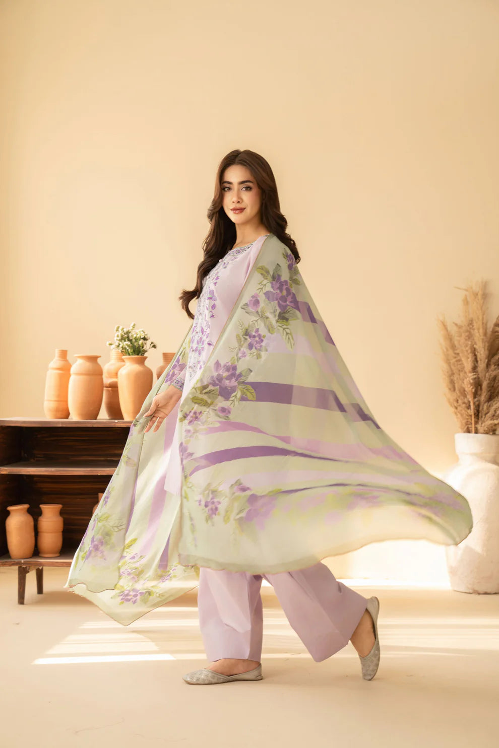 Mahira Emb 3pc