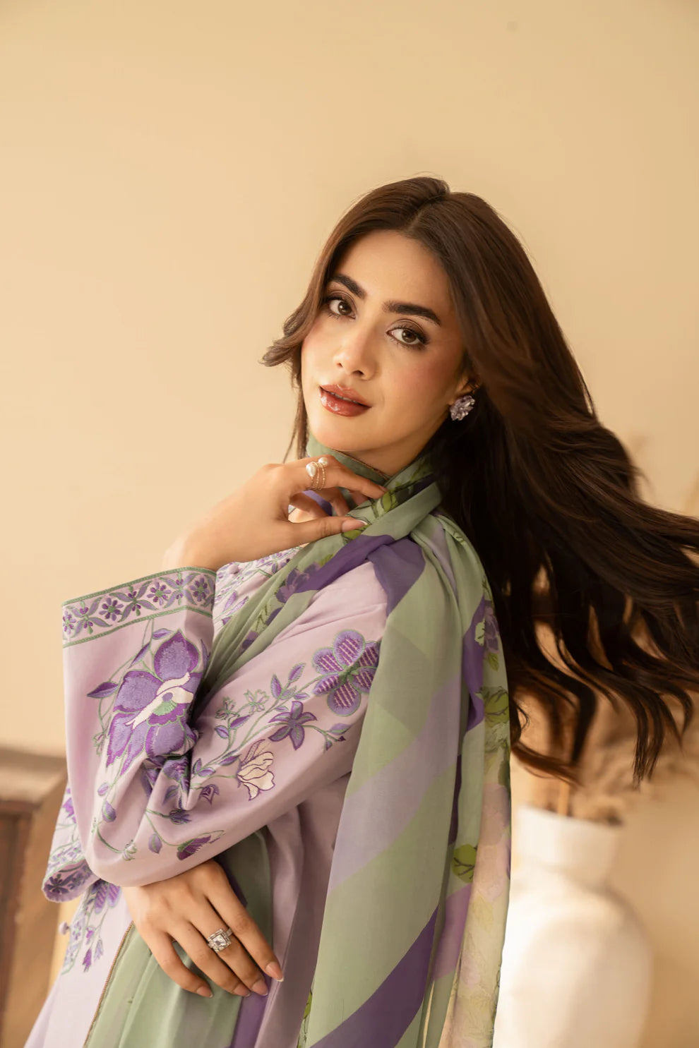 Mahira Emb 3pc