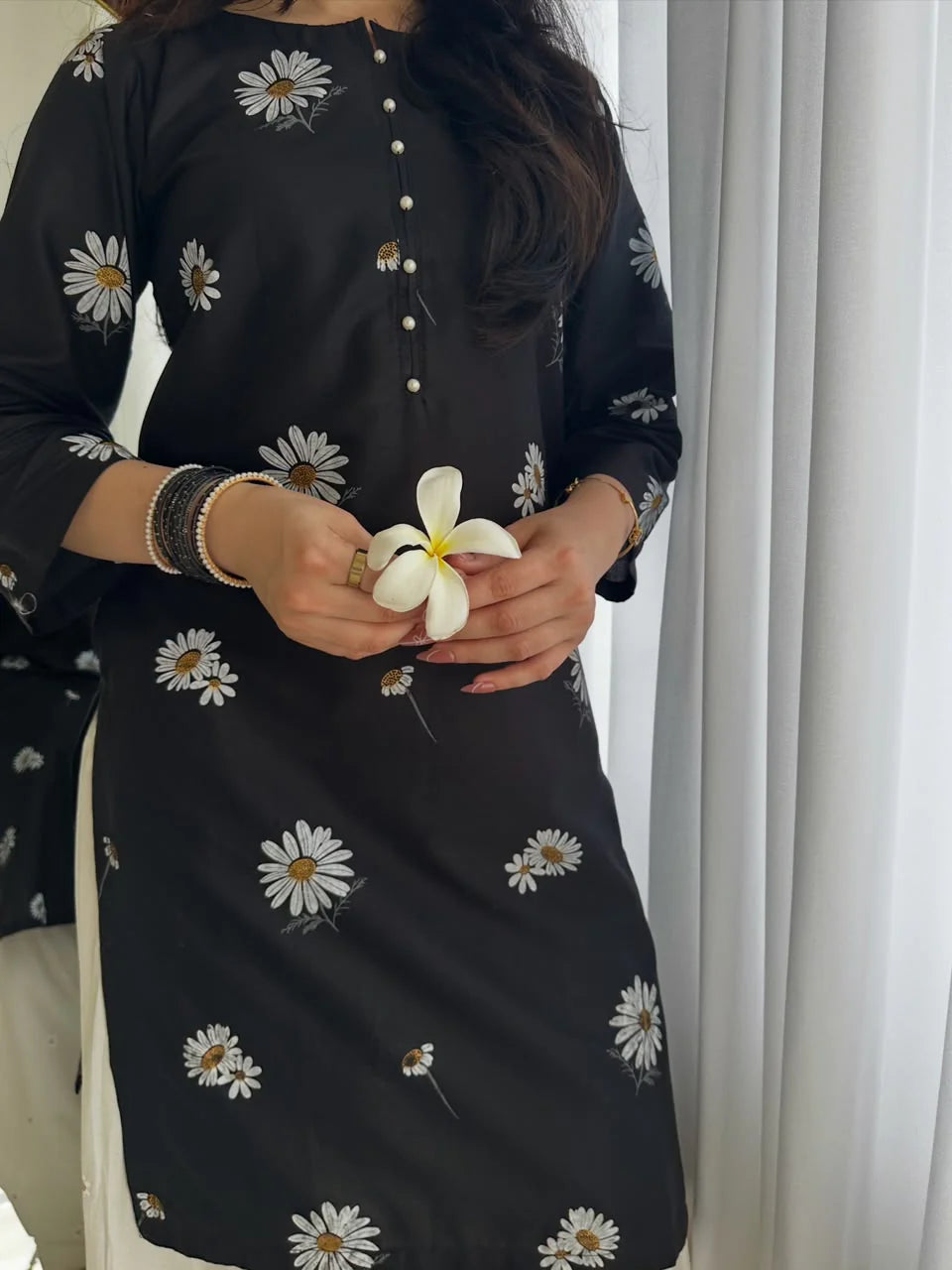 Blush Blossom 2 PC` Black