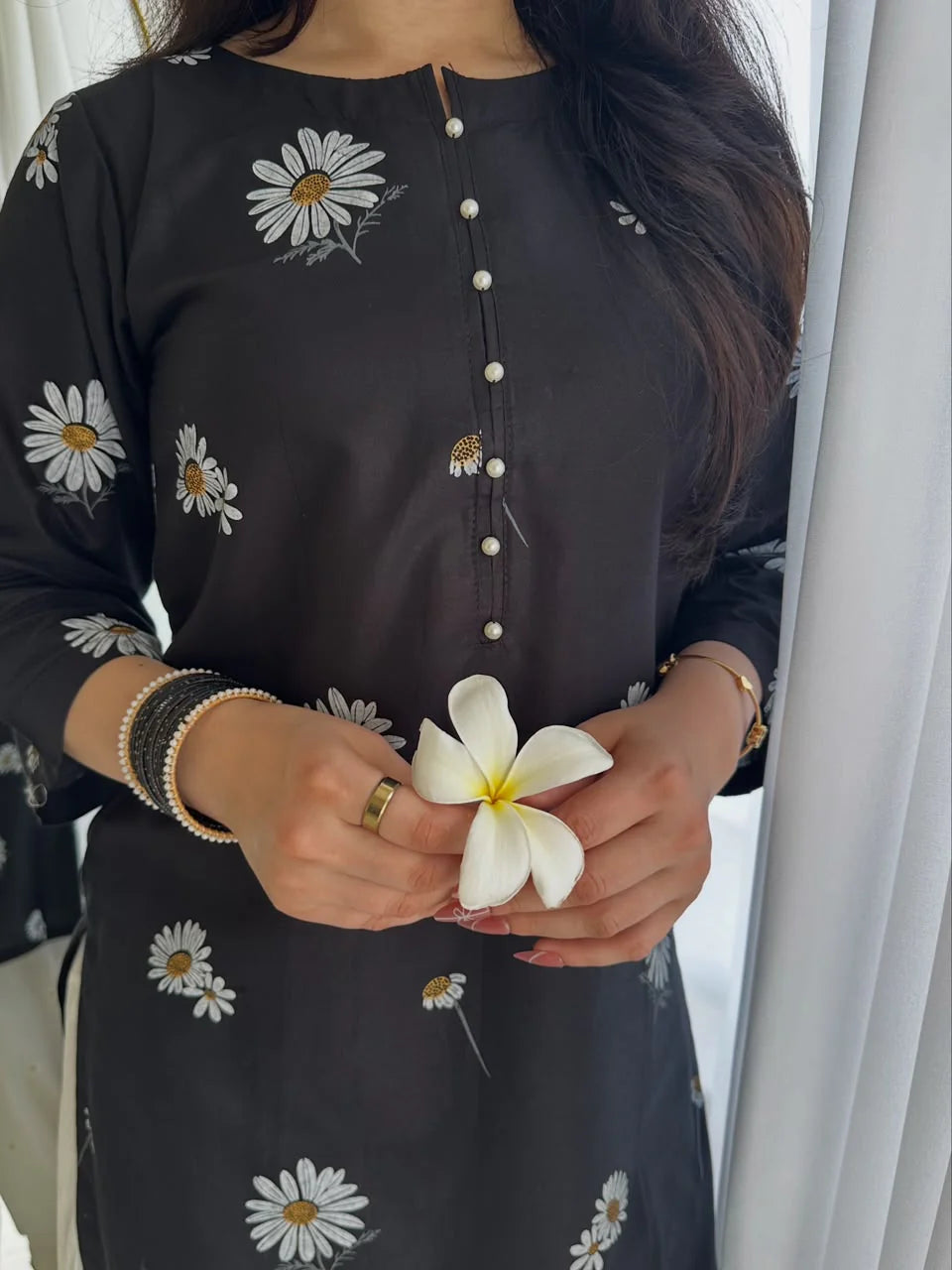 Blush Blossom 2 PC` Black