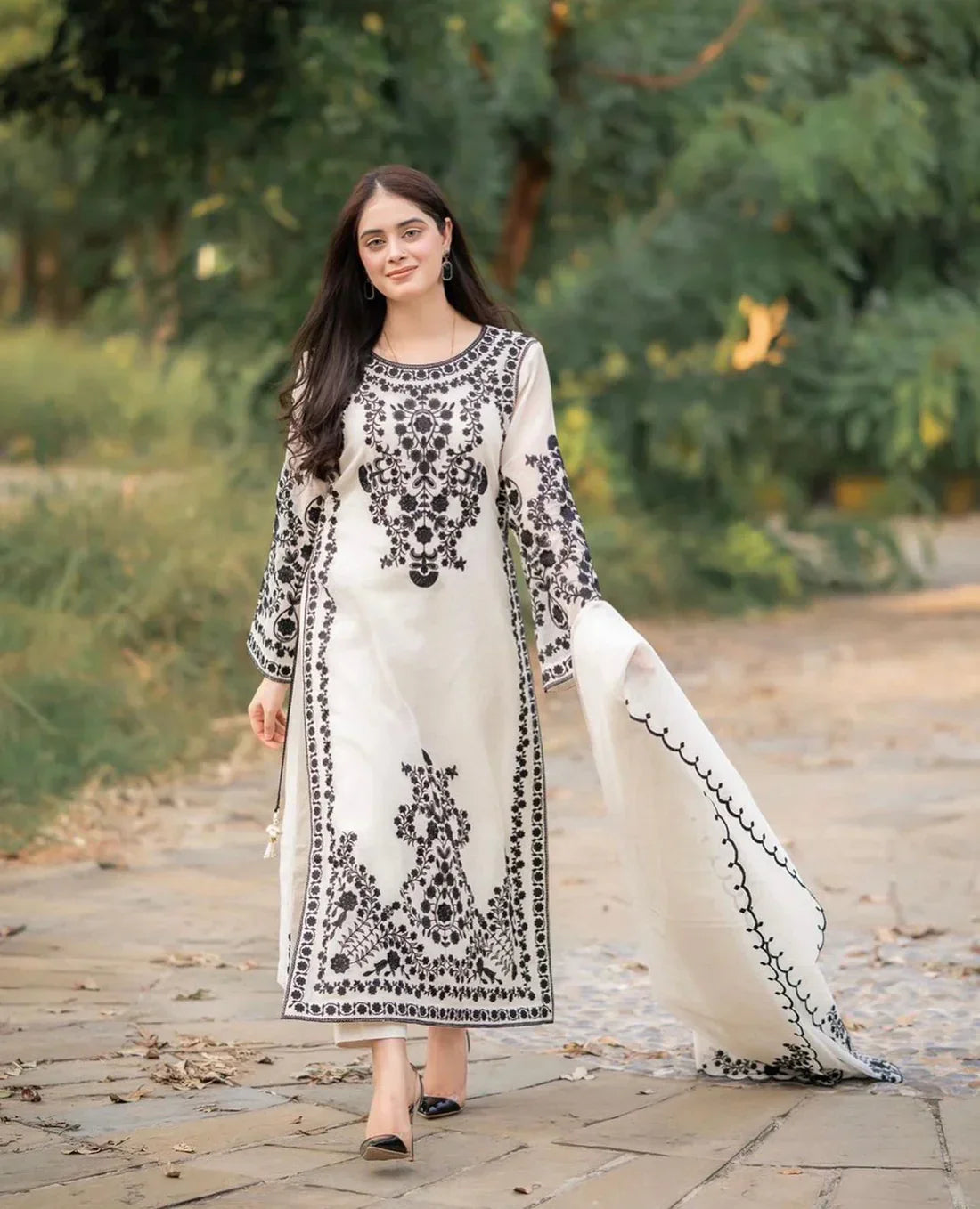 Dur e Fishan organza 2pc stitched