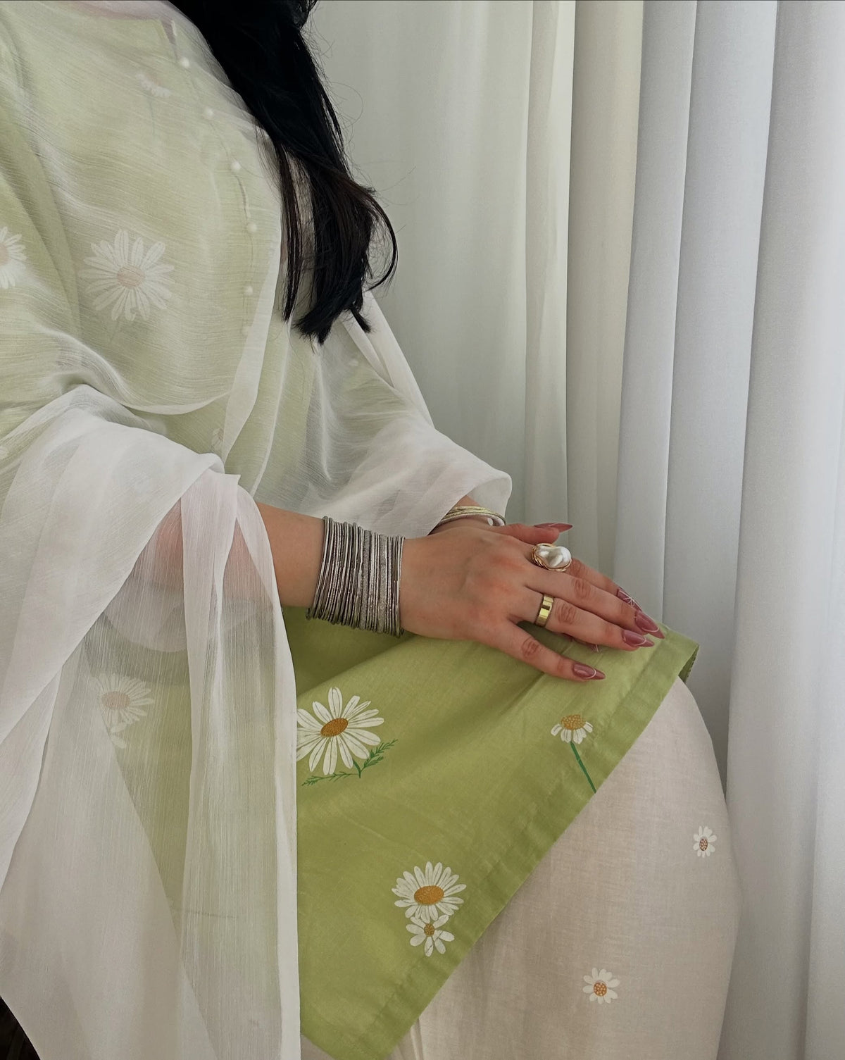 Blush Blossom 2 PC` Pista