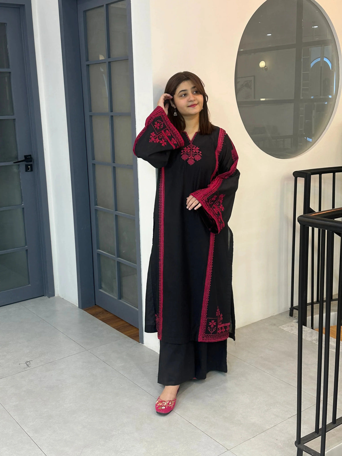 Black Nooray 2pc